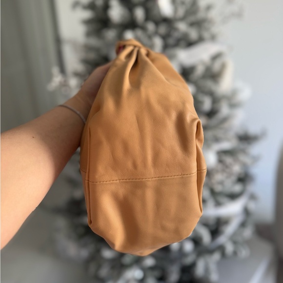 Bottega Double Knot Bag - Picture 4 of 6